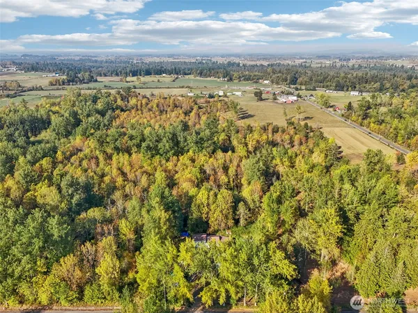 $1,000,000 | 27515 Entwhistle Road East, Buckley, WA 98321
