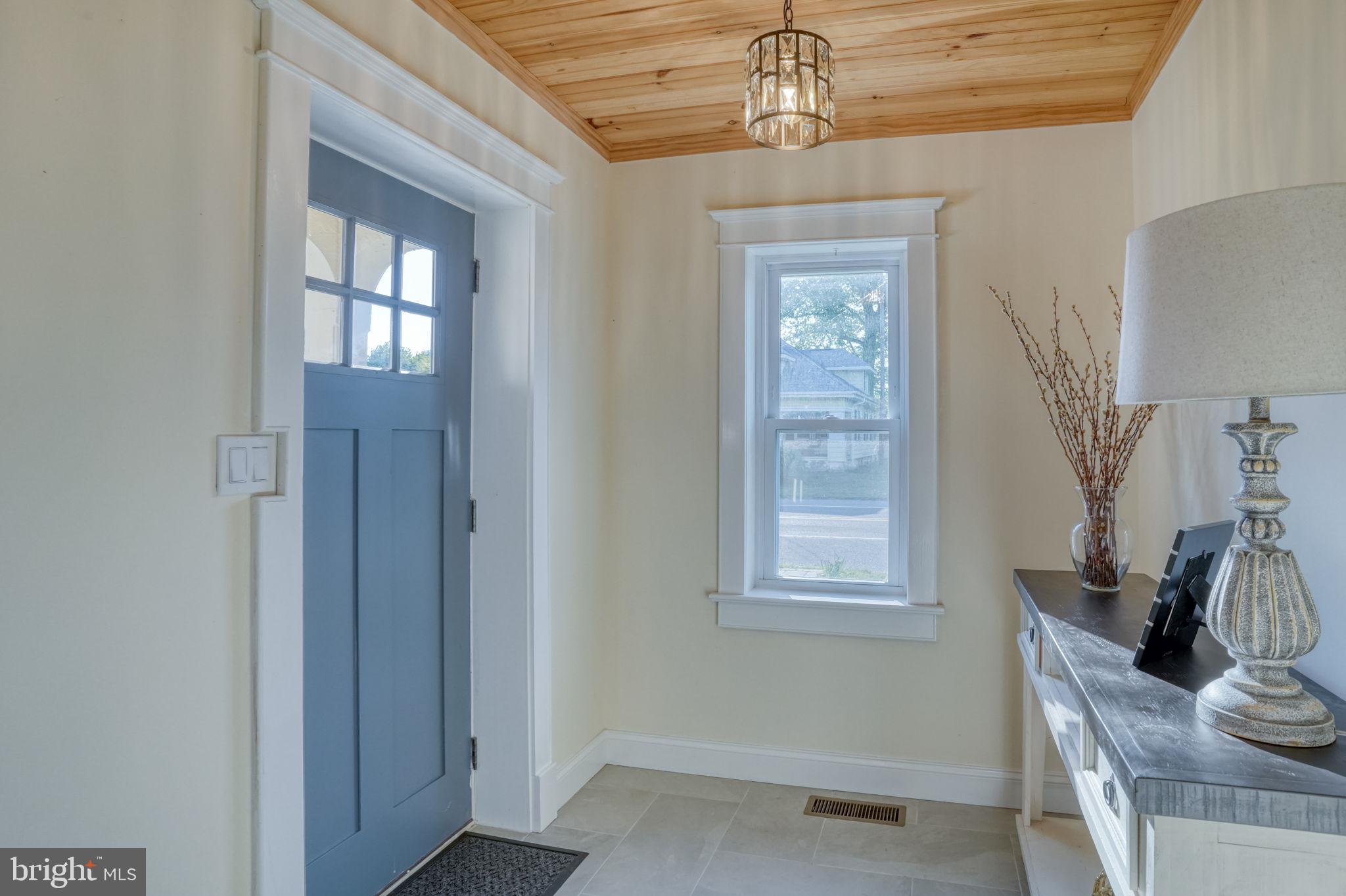 14161 Union Street Milton, DE 19968 - Photo 6 of 28 ENTER THIS LOVELY HOME!