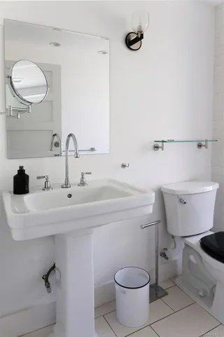 $695,000 | 17 Washington Avenue, Millbrook, NY 12545