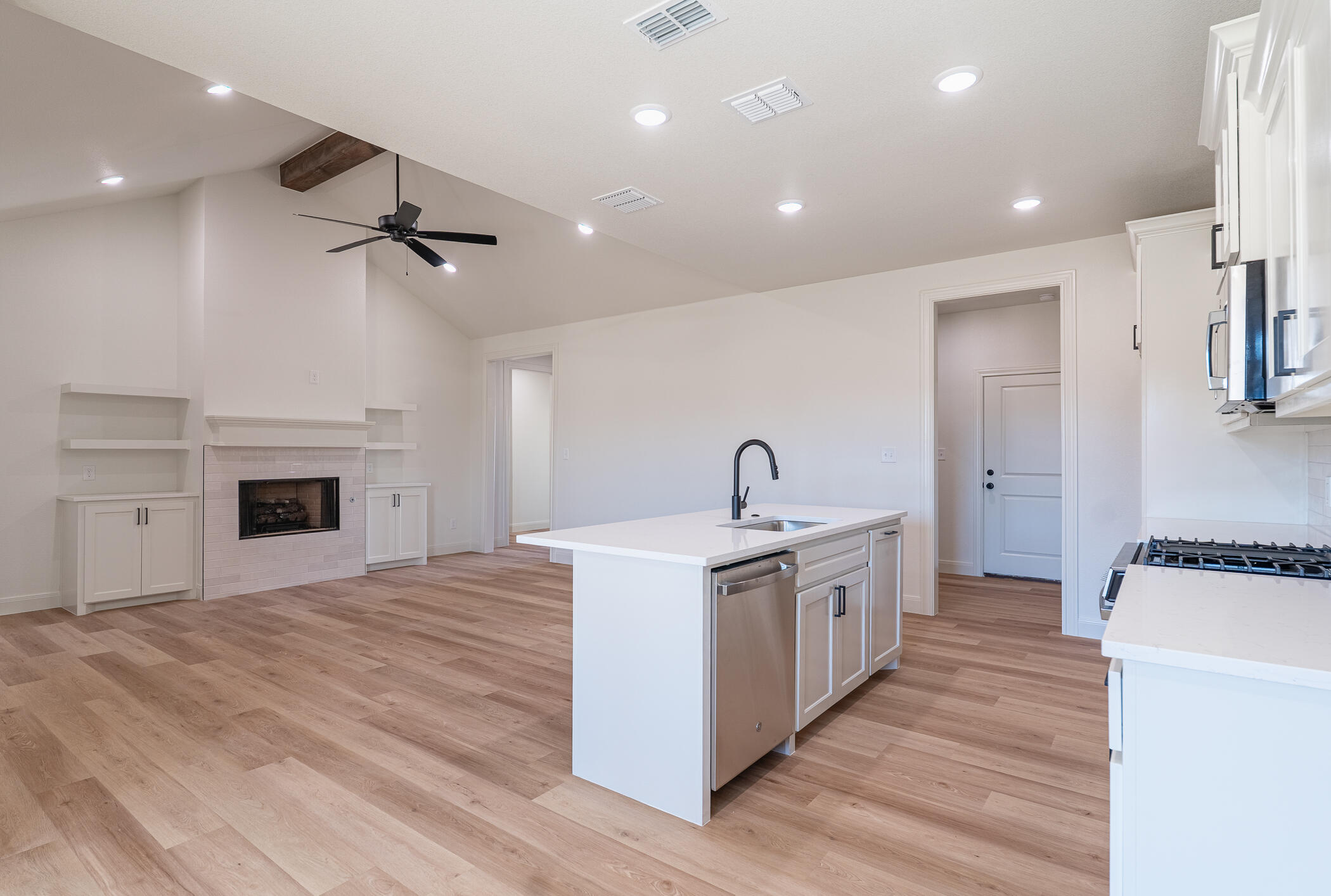 6909 14th Street Lubbock, TX 79416 - Photo 3 of 8 DSC07901-HDR