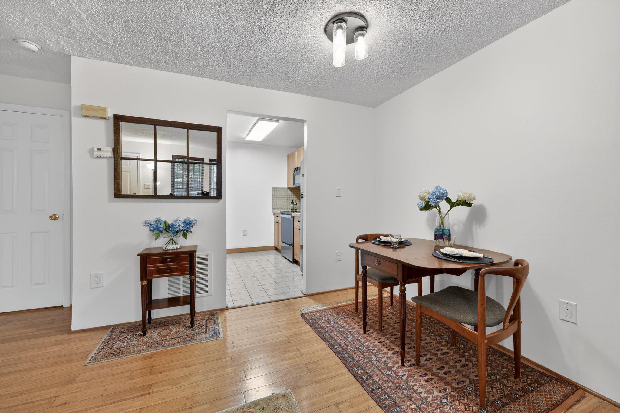 1107 Harvard Street Northwest, Unit R Washington, DC 20009 - Photo 3 of 20 Dining Area