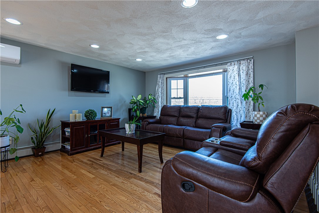 58 Schofield Street West Warwick, RI 02893 - Photo 17 of 24