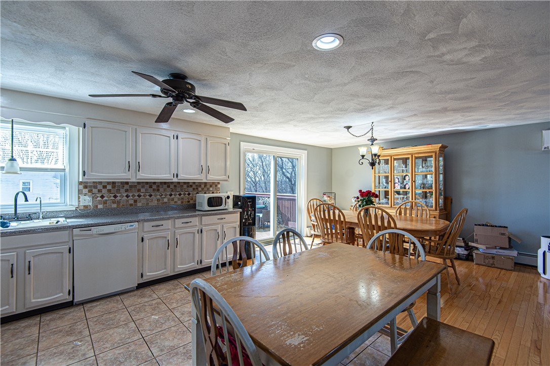 58 Schofield Street West Warwick, RI 02893 - Photo 8 of 24