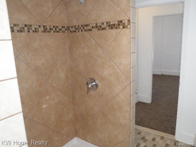 21124 Middlebelt Road Farmington Hills, MI 48336 - Photo 15 of 19