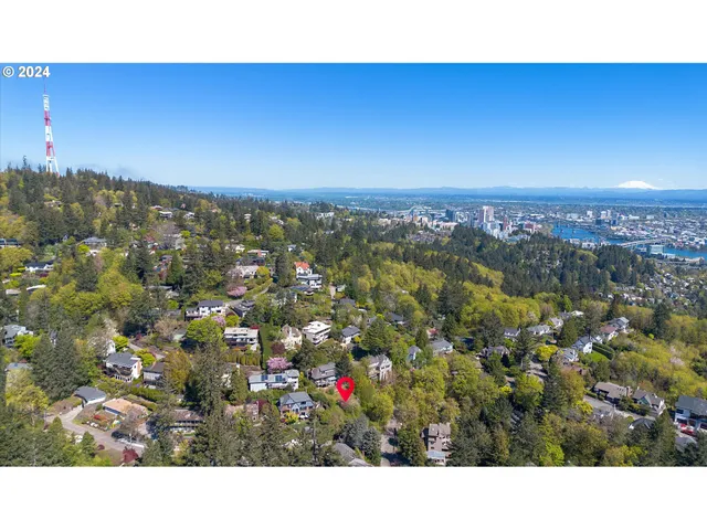 $250,000 | Southwest Westwood Court, Portland, OR 97239