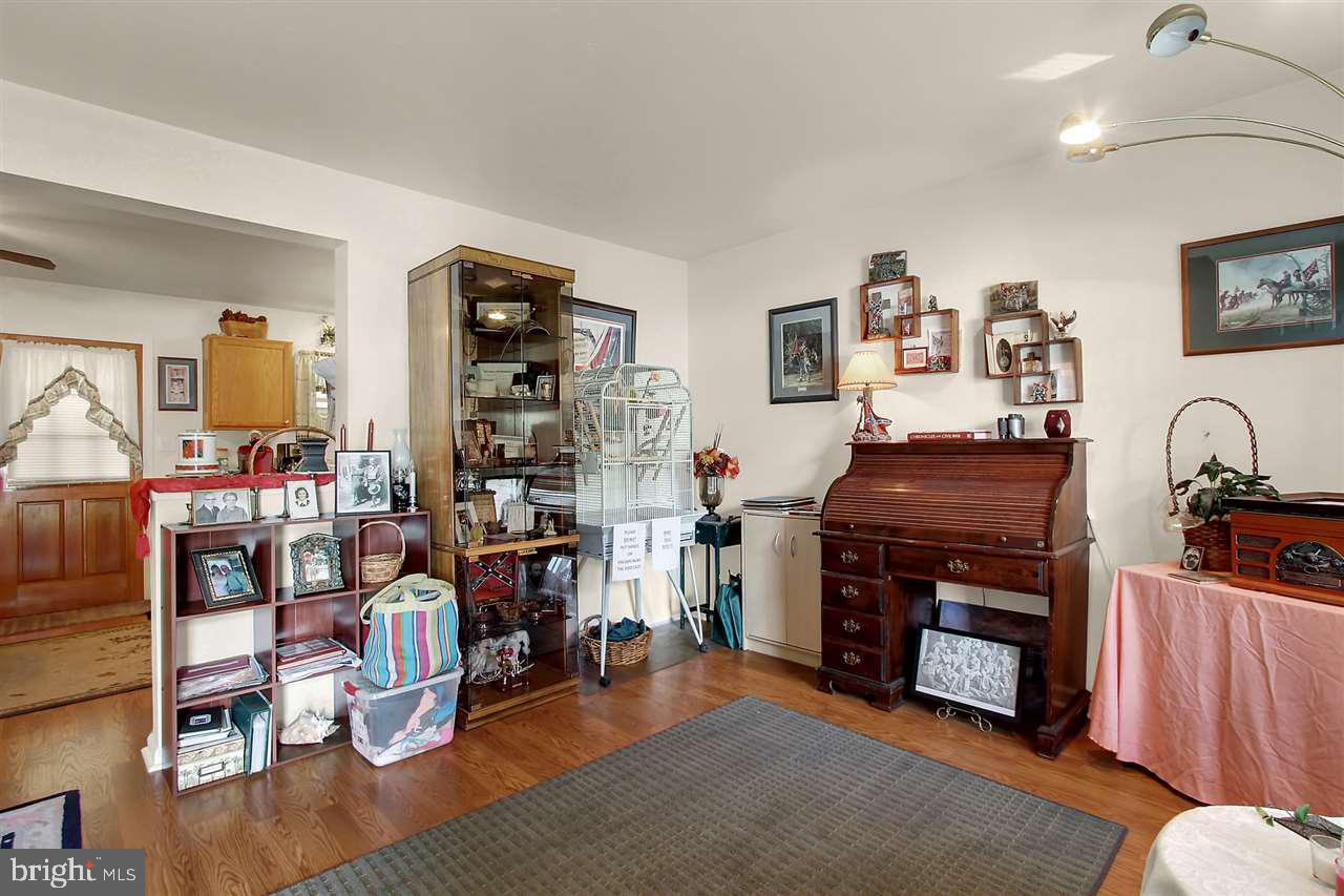 3122 Sundial Road Dover, PA 17315 - Photo 2 of 25 Gallery Image 2