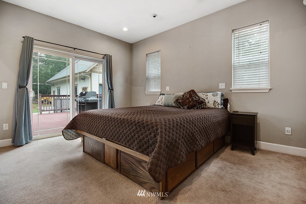 19412 43rd Avenue Southeast Bothell, WA 98012 - Photo 8 of 25 Gallery Image 8