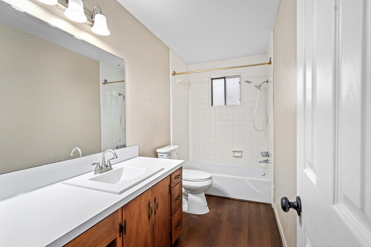 401 East Main Street Brenham, TX 77833 - Photo 23 of 28