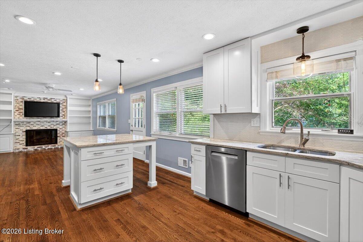 3907 Burning Bush Road Louisville, KY 40241 - Photo 10 of 59 Kitchen to Family
