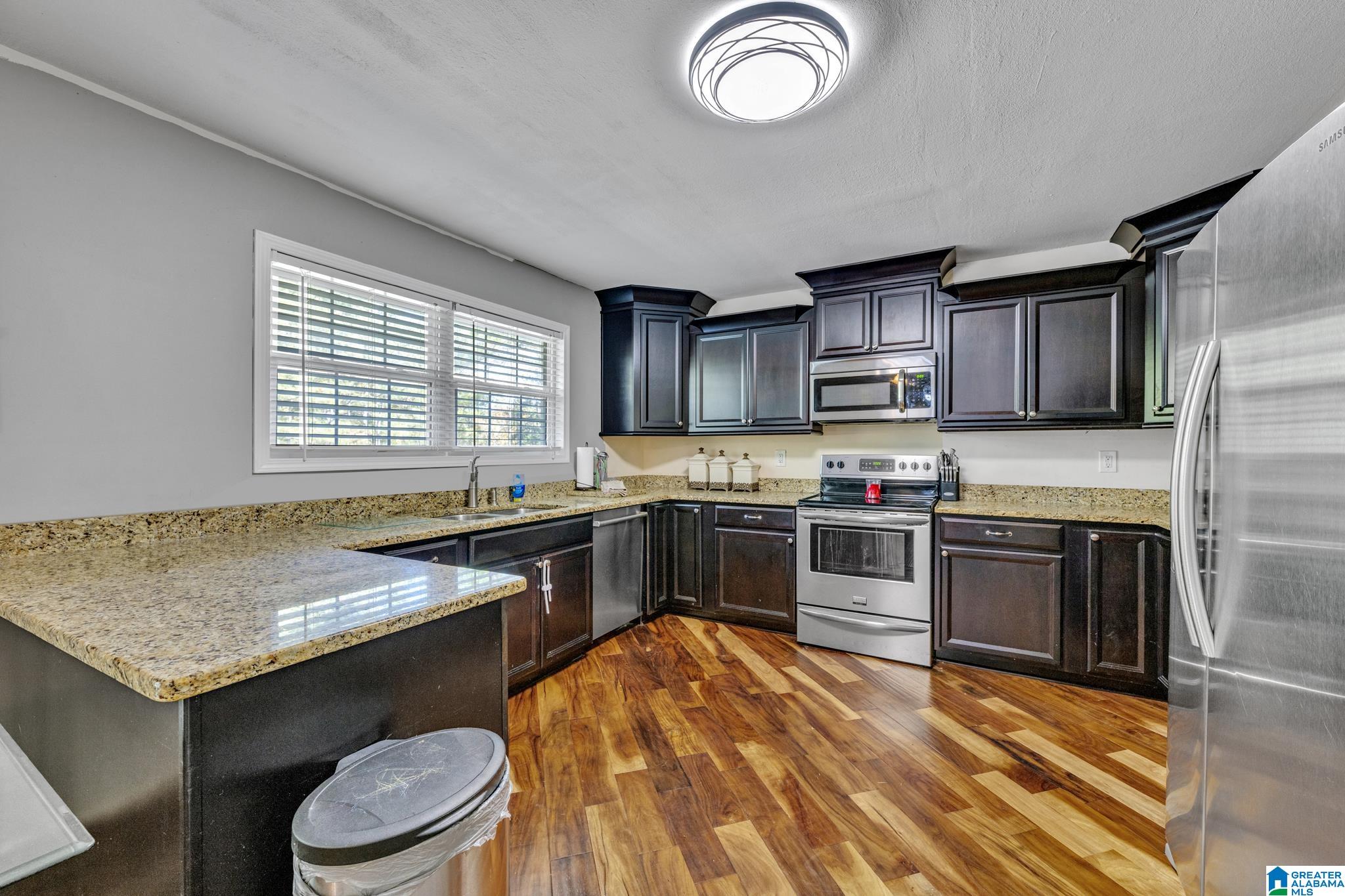 1620 Chaley Springs Road Hayden, AL 35079 - Photo 4 of 32