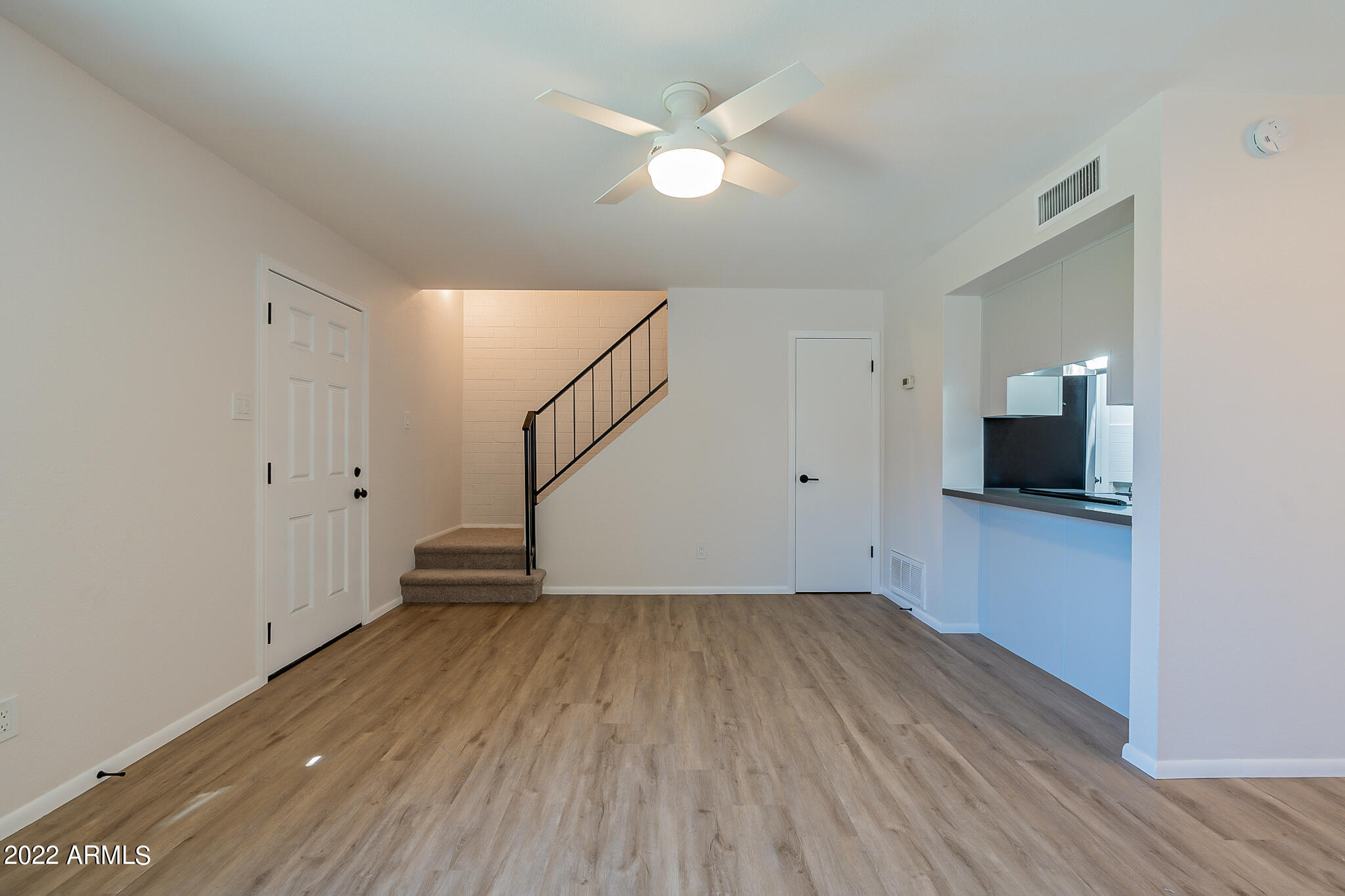 4103 West Wonderview Road Phoenix, AZ 85019 - Photo 5 of 19 listing_4