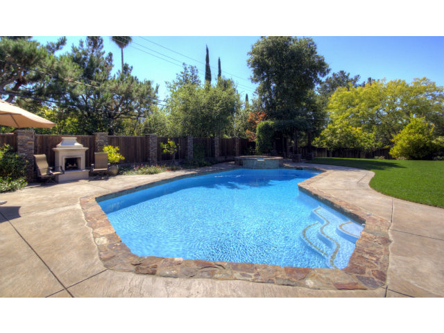 269 Montclair Road Los Gatos, CA 95032 - Photo 11 of 13 Gallery Image 11