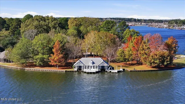 $549,000 | 125 Waterford Lane, Madison, MS 39110