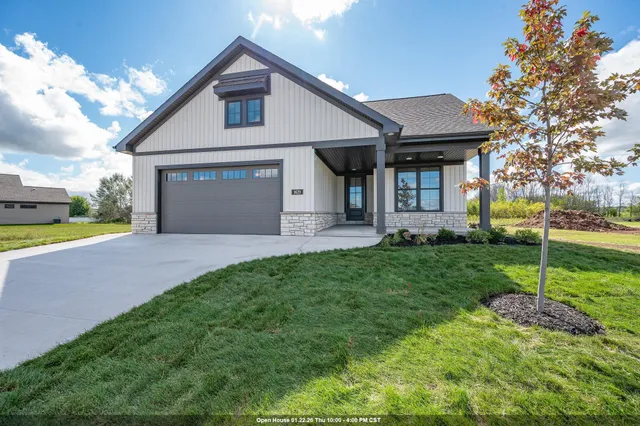 $679,900 | 1629 North Honeysuckle Drive, De Pere, WI 54115