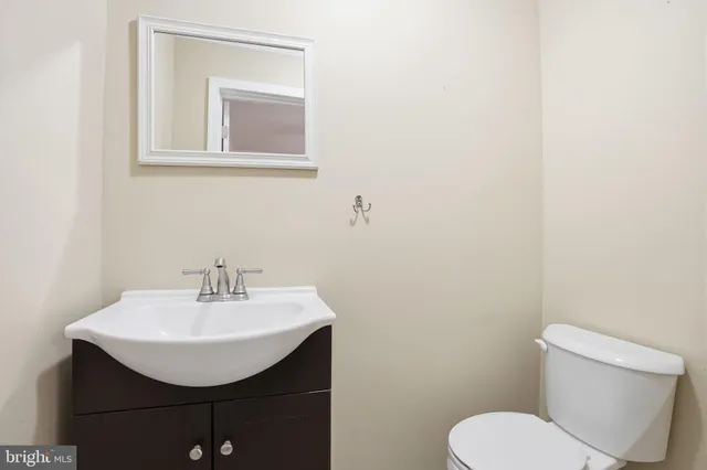 $2,500 | 451 Avenue B, Horsham, PA 19044