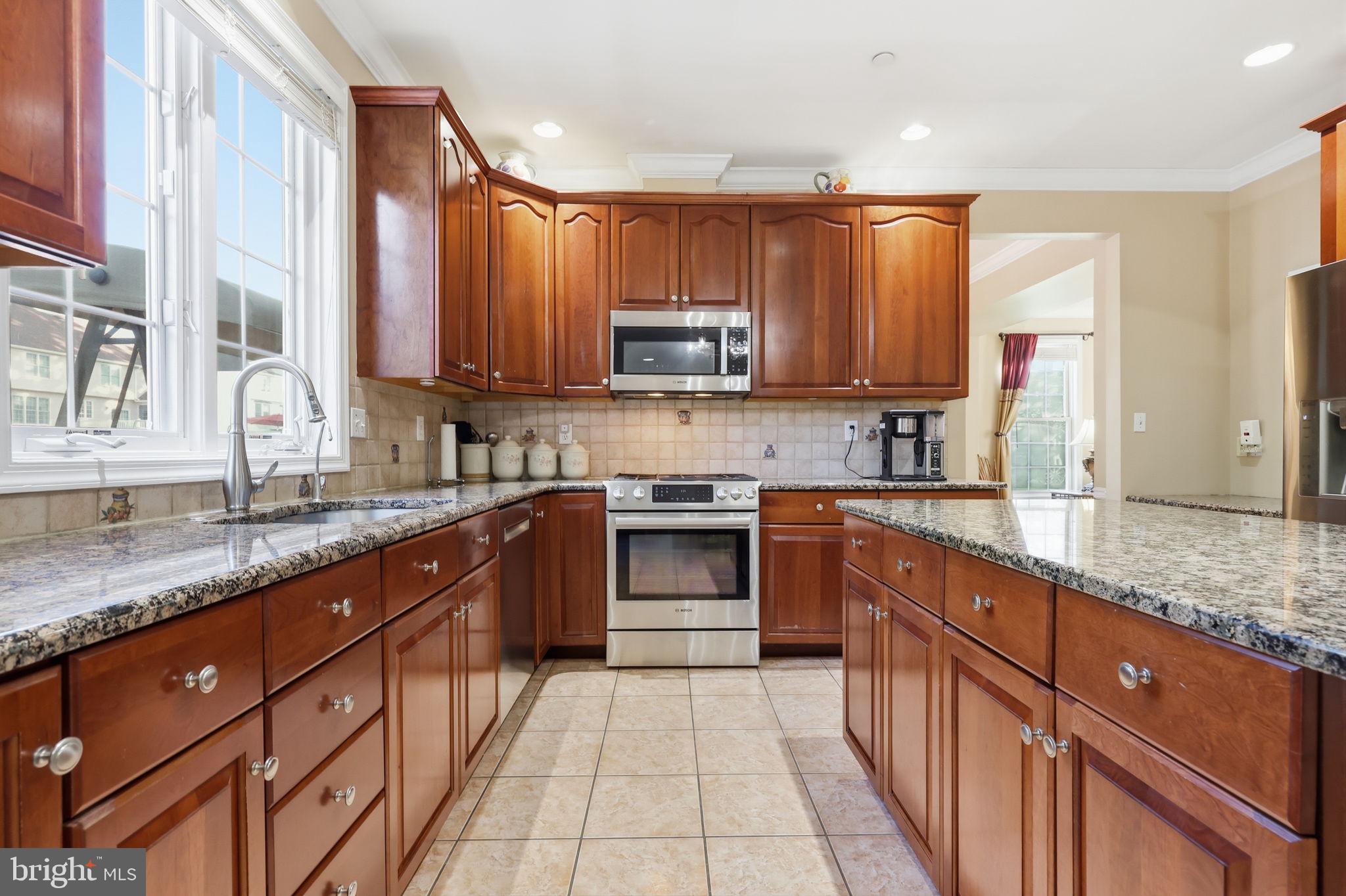303 Langford Road Broomall, PA 19008 - Photo 16 of 75