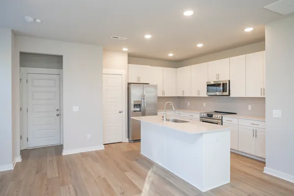 $2,075 | 2217 Hospitality Lane, Murfreesboro, TN 37128