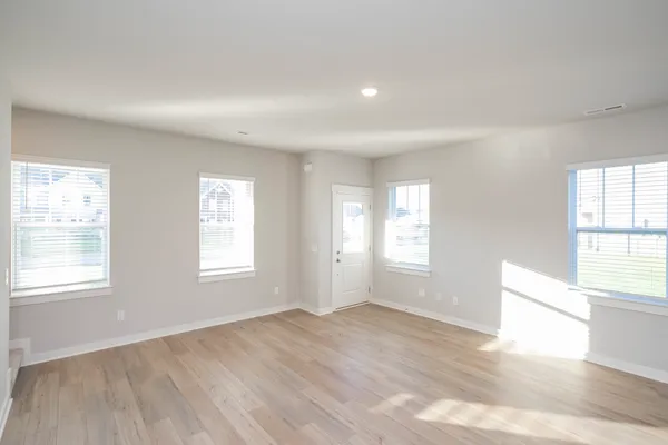 $2,075 | 2217 Hospitality Lane, Murfreesboro, TN 37128