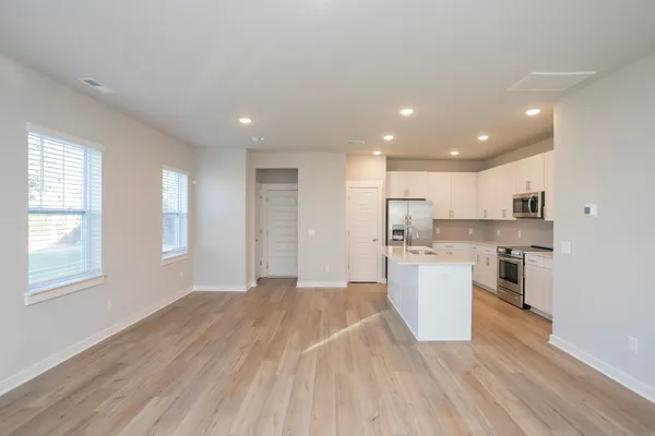 $2,075 | 2217 Hospitality Lane, Murfreesboro, TN 37128