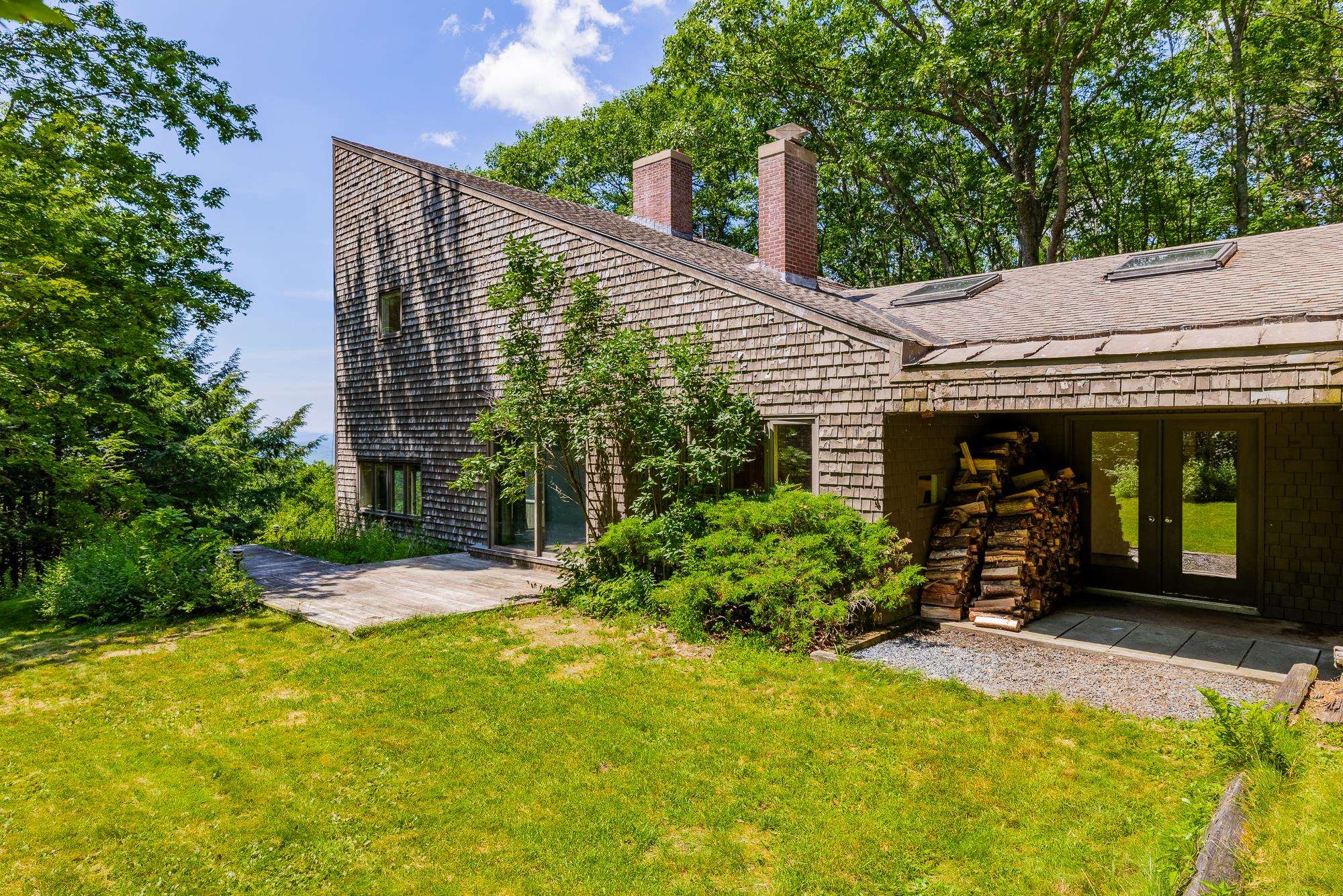 75 Eastman Hill Road Lebanon, NH 03766 - Photo 1 of 12 Gallery Image 1