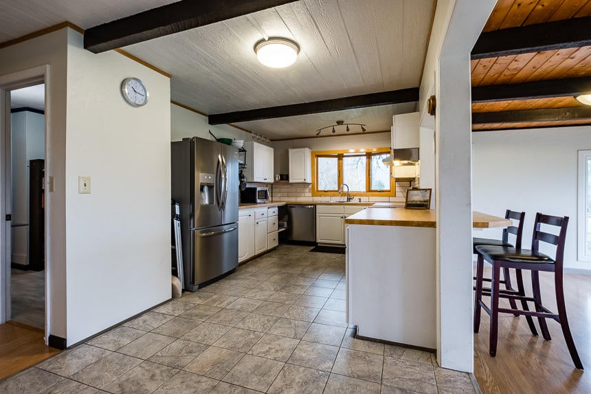 101 East Valley View Road Ashland, OR 97520 - Photo 14 of 46 101 E Valley View-14