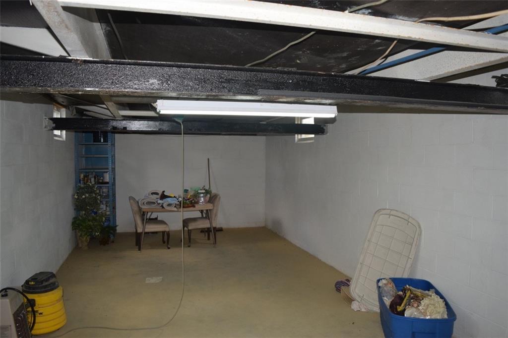 1524 Patchel Run Road Franklin, PA 16323 - Photo 9 of 15 Gallery Image 9
