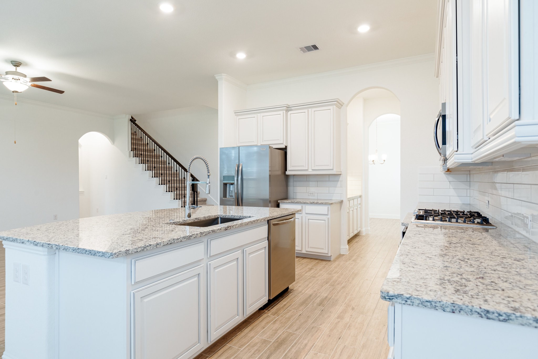 1403 Woodson Ridge Lane Katy, TX 77494 - Photo 12 of 45