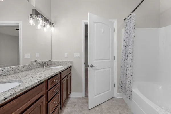 $2,200 | 3514 Mossy Oak Villas Circle, Pensacola, FL 32514