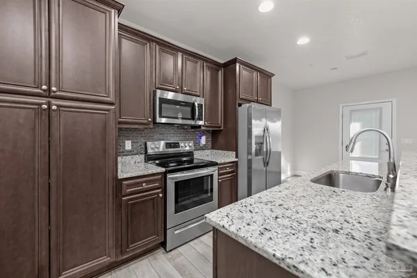 $2,200 | 3514 Mossy Oak Villas Circle, Pensacola, FL 32514