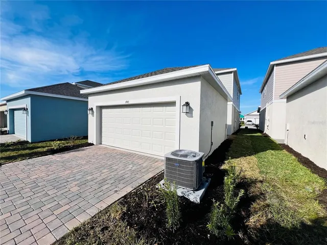 $2,195 | 1943 Flourish Avenue, Kissimmee, FL 34744