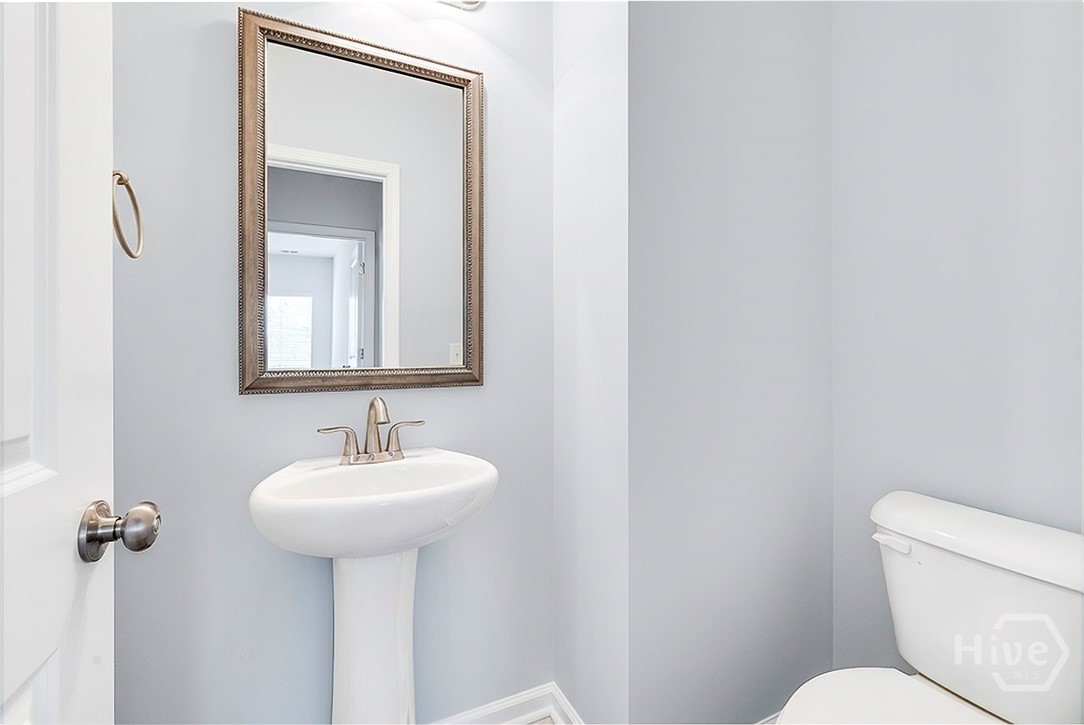 11 Marshland Point Pooler, GA 31322 - Photo 16 of 40 Half Bath on main level