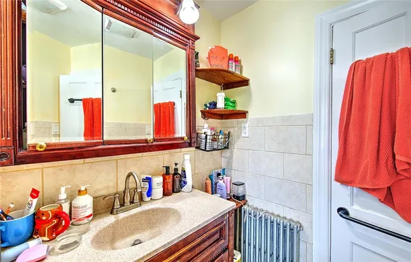 $395,000 | 370 Thayer Street, Unit 6, Providence, RI 02906