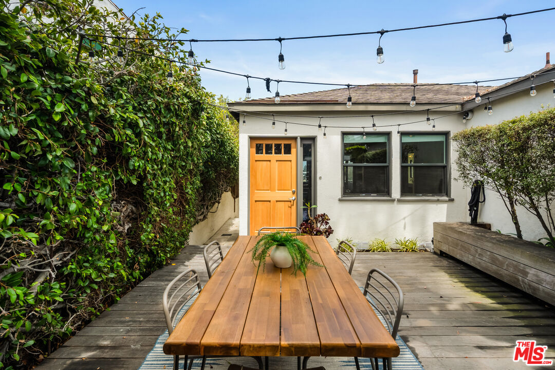 7406 Earldom Avenue Playa del Rey, CA 90293 - Photo 6 of 61 Gallery Image 6