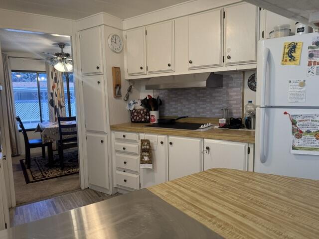 315 West Evans Creek Road, Unit 13 Rogue River, OR 97537 - Photo 10 of 14 315 W Evans Creek #13 - Pic 7