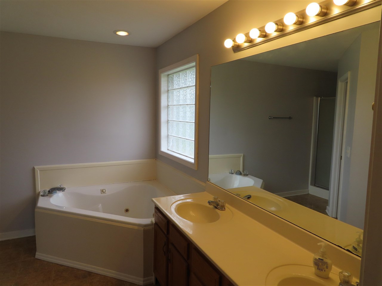 581 Oak Ridge Way Pearl, MS 39208 - Photo 13 of 17 Photo 13