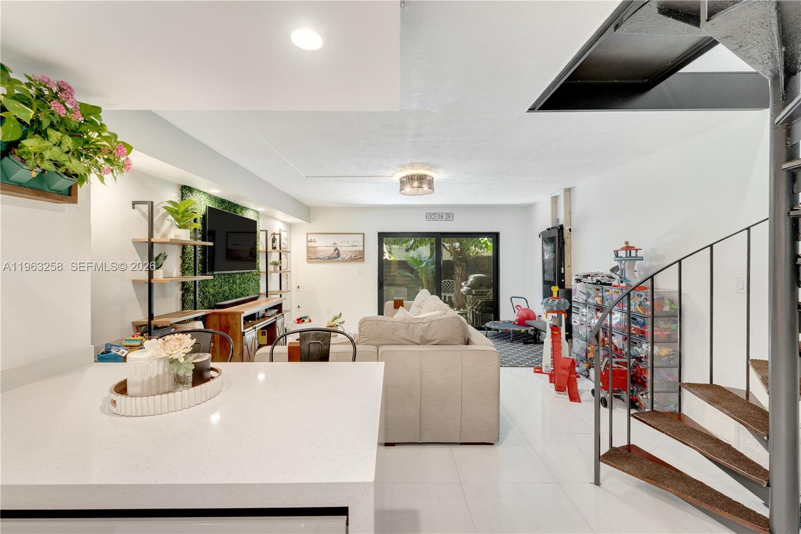 3214 West Trade Avenue, Unit III5 Miami, FL 33133 - Photo 7 of 19