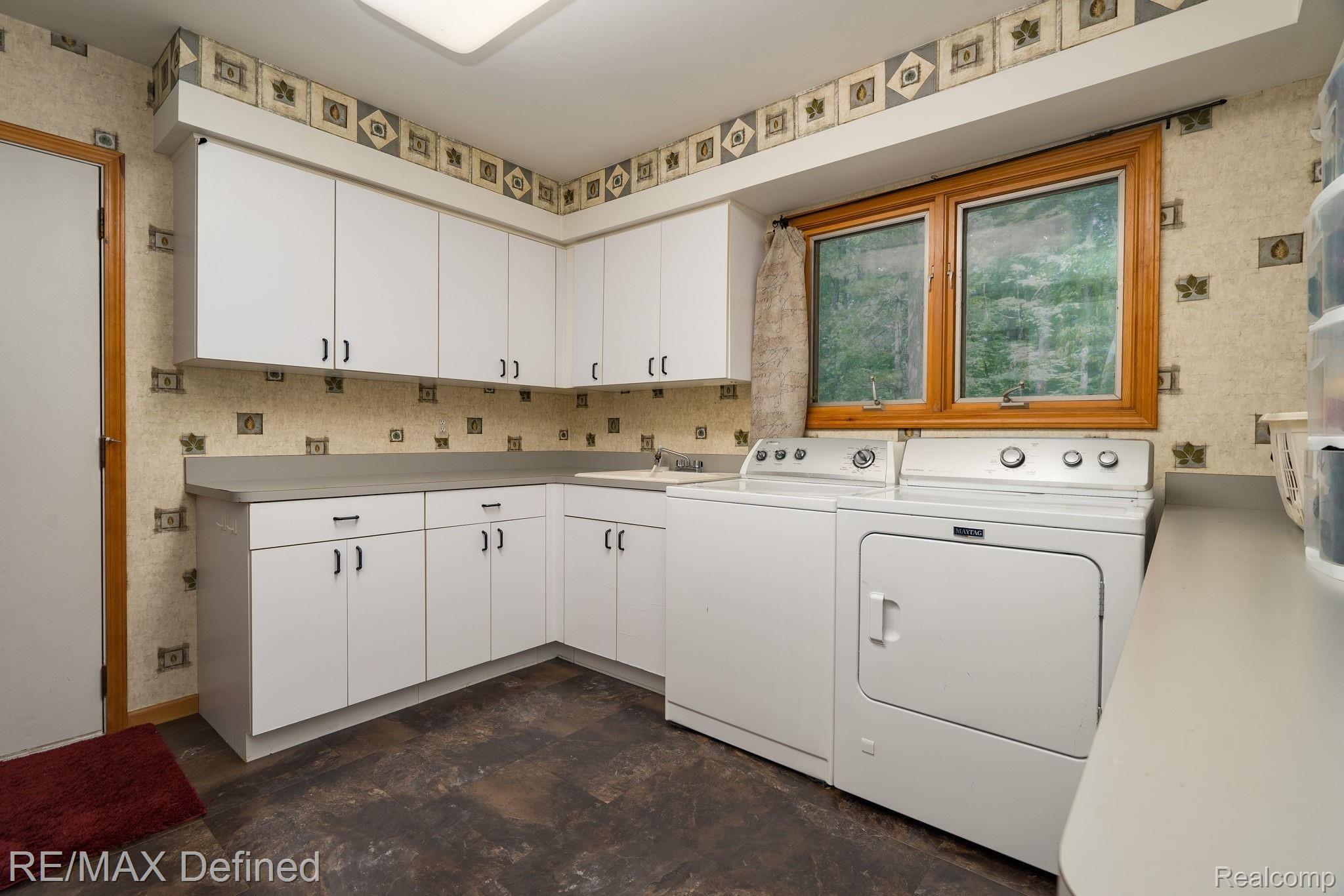 1927 Brookfield Road Rochester, MI 48306 - Photo 25 of 62 25-web-or-mls-1927-Brookfield-Ct-25.jpg