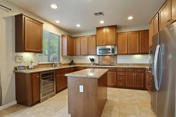 $699,000 | 1047 Lindo Court, Manteca, CA 95337