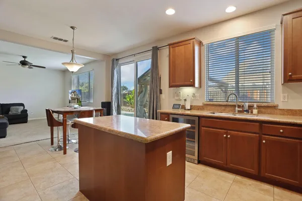 $699,000 | 1047 Lindo Court, Manteca, CA 95337
