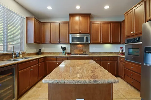 $699,000 | 1047 Lindo Court, Manteca, CA 95337