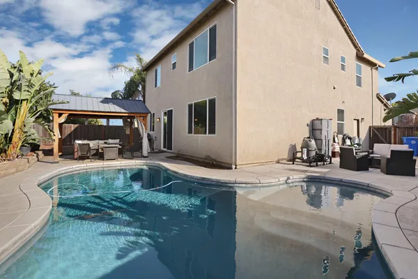 $699,000 | 1047 Lindo Court, Manteca, CA 95337