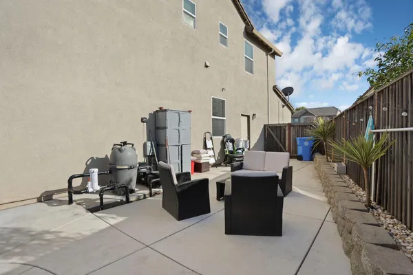 $699,000 | 1047 Lindo Court, Manteca, CA 95337