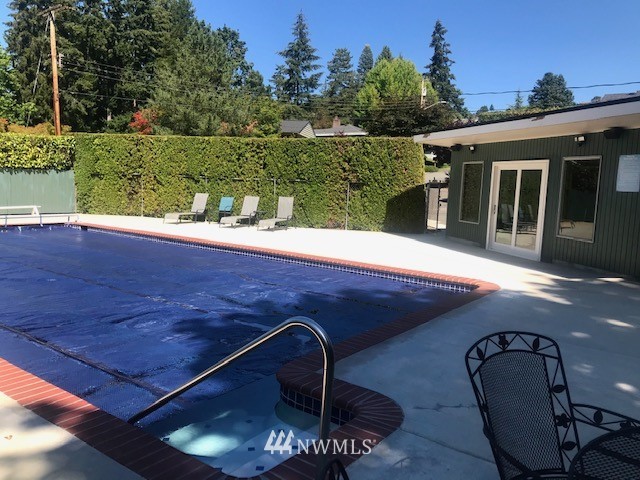 12833 Southeast 45th Place Bellevue, WA 98006 - Photo 40 of 40 a view of a backyard with sitting area