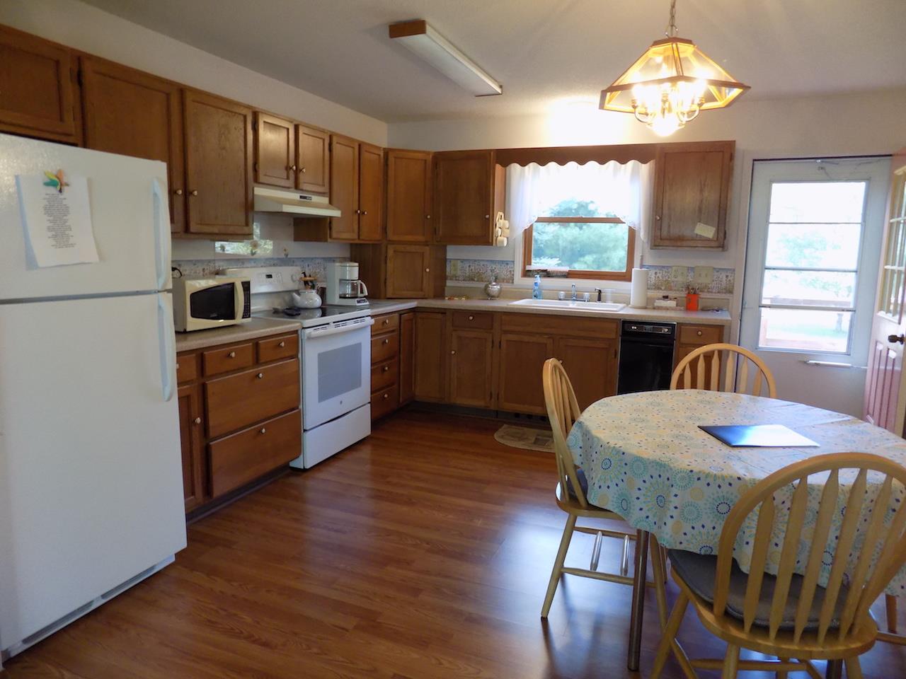 18848 Cedar Run Road Traverse City, MI 49684 - Photo 12 of 38 1852902-11.JPG