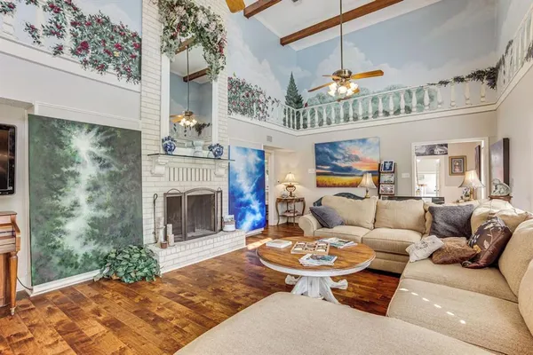 $2,250,000 | 601 East Collard Street, Madisonville, TX 77864