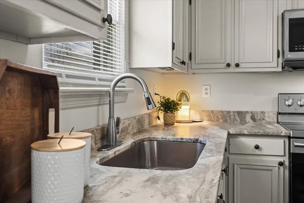 $2,650 | 9121 Potomac Drive, Chattanooga, TN 37421