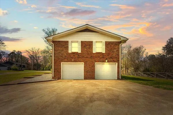 $2,650 | 9121 Potomac Drive, Chattanooga, TN 37421