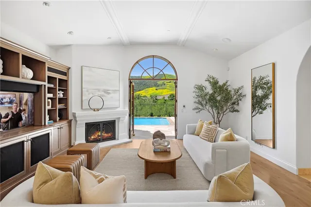 $11,495,000 | 31 Black Hawk, Irvine, CA 92603