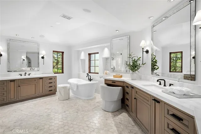 $11,495,000 | 31 Black Hawk, Irvine, CA 92603