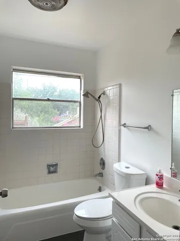 $1,600 | 6119 Forest Court, San Antonio, TX 78240